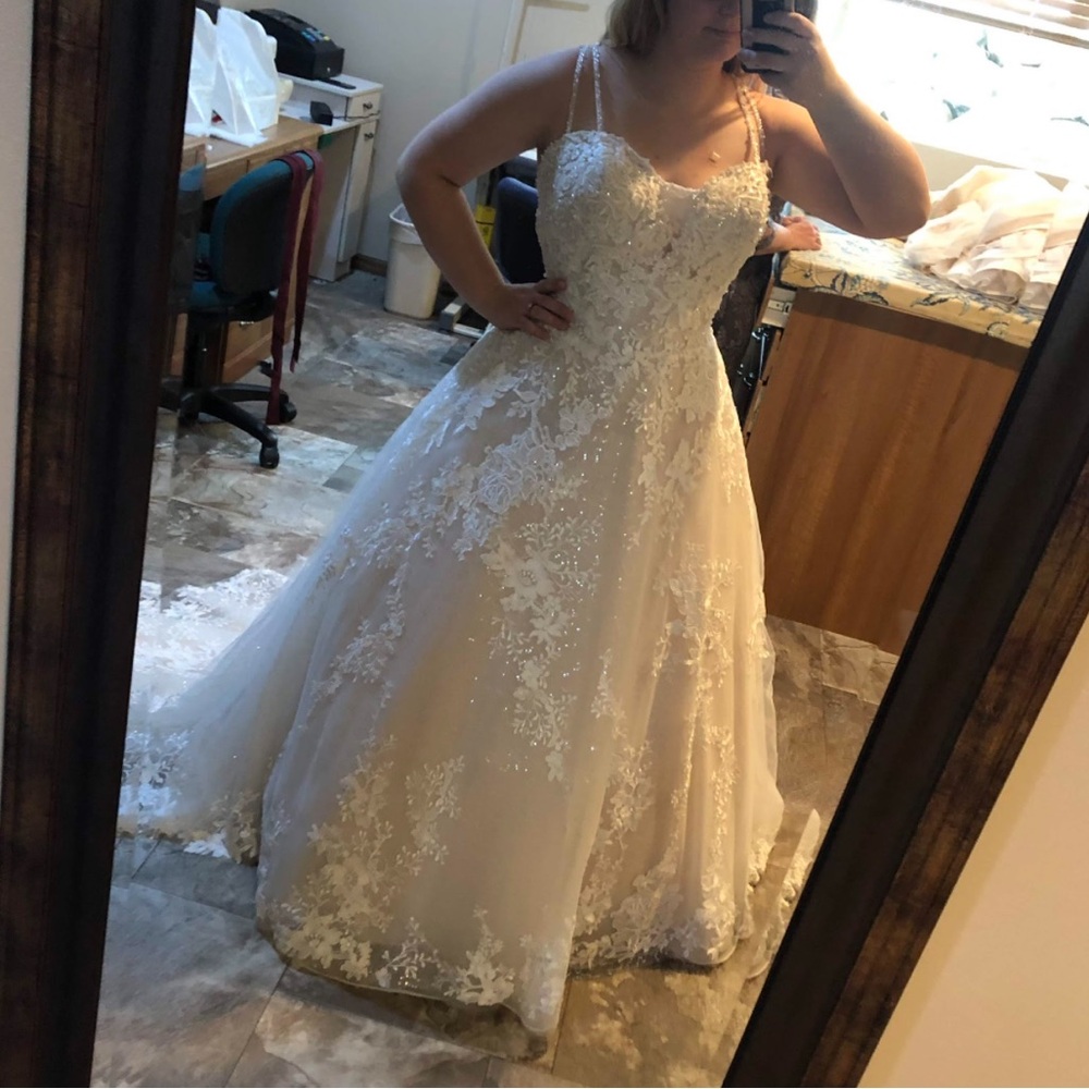 Lace Wedding Dress with Sparkles
